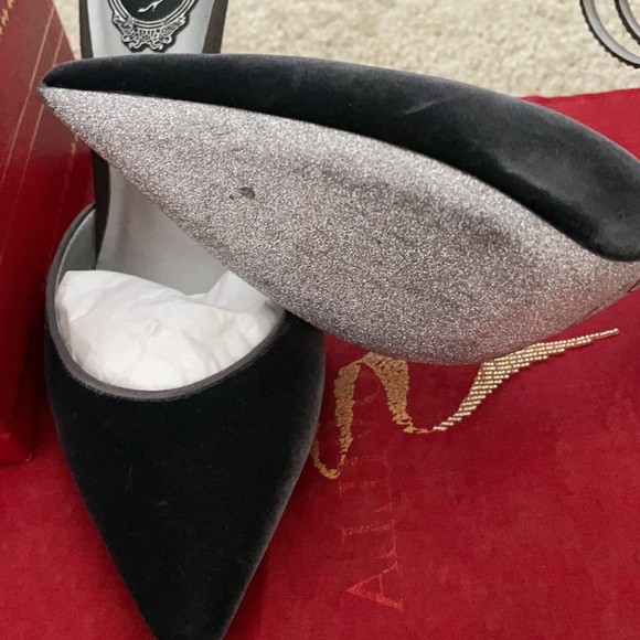 ❌SOLD❌ RENÉ CAOVILLA BLACK WRAP 38 HEELS PUMPS - Picture 3 of 7